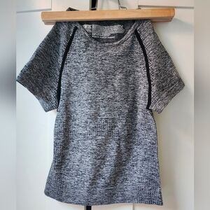 PINK by Victoria's Secret Heathered Gray Active Tee